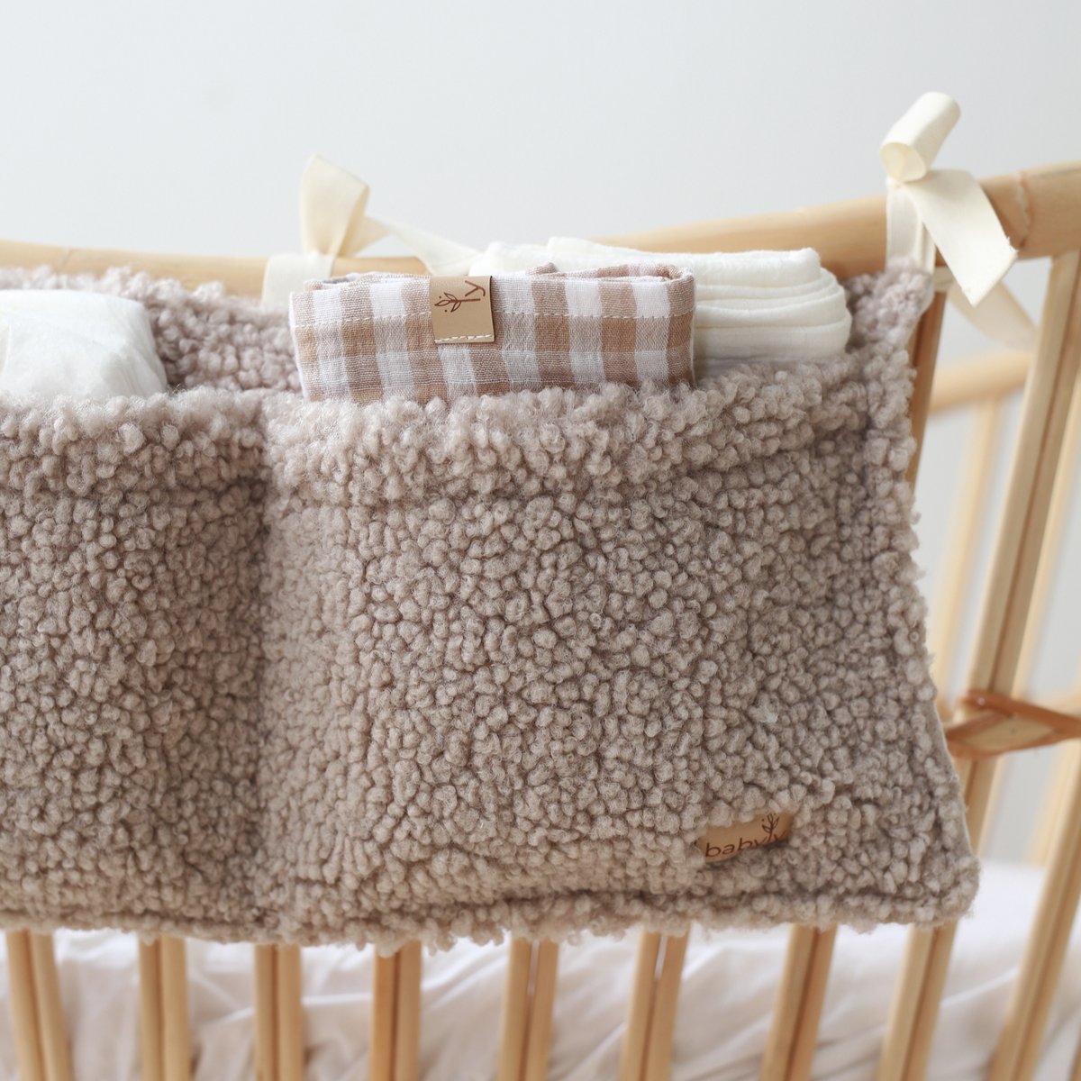 {Pre Order} Babyly® Teddy Babybed Organizer