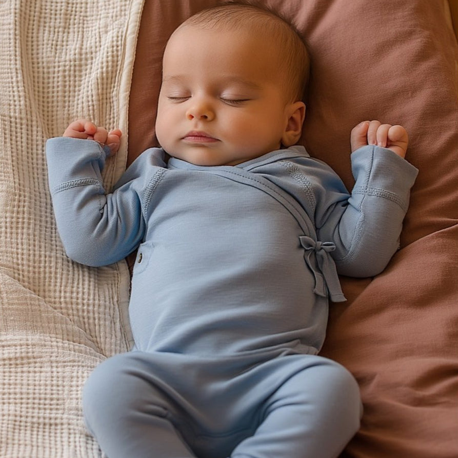 Lille Barn merinowol boxpakje met muts Blue Fog, zachte wollen cadeauset voor pasgeborenen