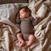 SET VAN 2 OVERSLAGROMPERS VAN MERINOWOL LILLE BARN