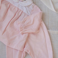 Zachtroze Bobbi Balloon Katoenen Set met Ruchemouwen voor Baby’s