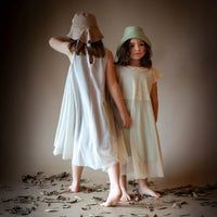 Zachte GOTS‑katoenen zomerhoed voor baby’s en kinderen